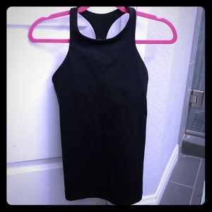 Lululemon tank with built in bra